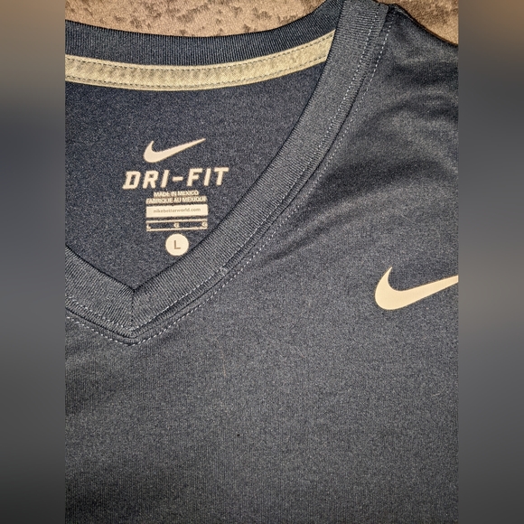 Nike Dri-fit Dark Blue Tee - Picture 2 of 3